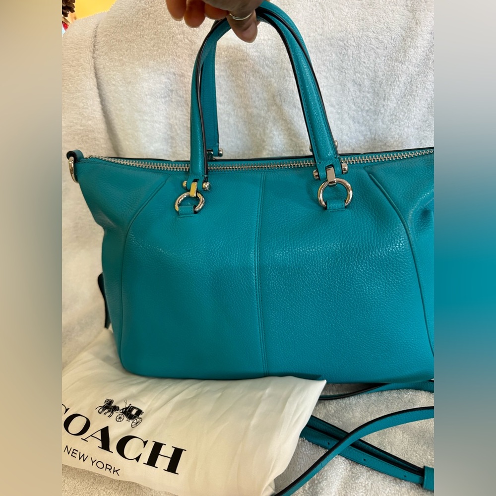 Coach Handbag - Picture 6 of 9